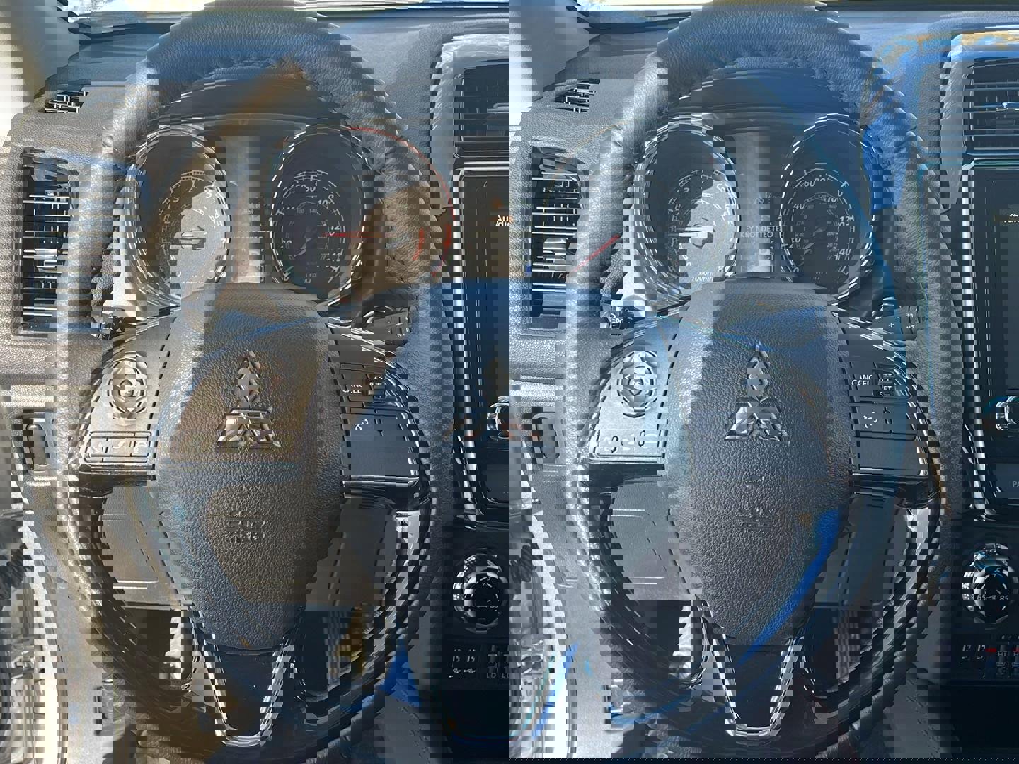 Used 2026 Mitsubishi Outlander Sport ES image 13