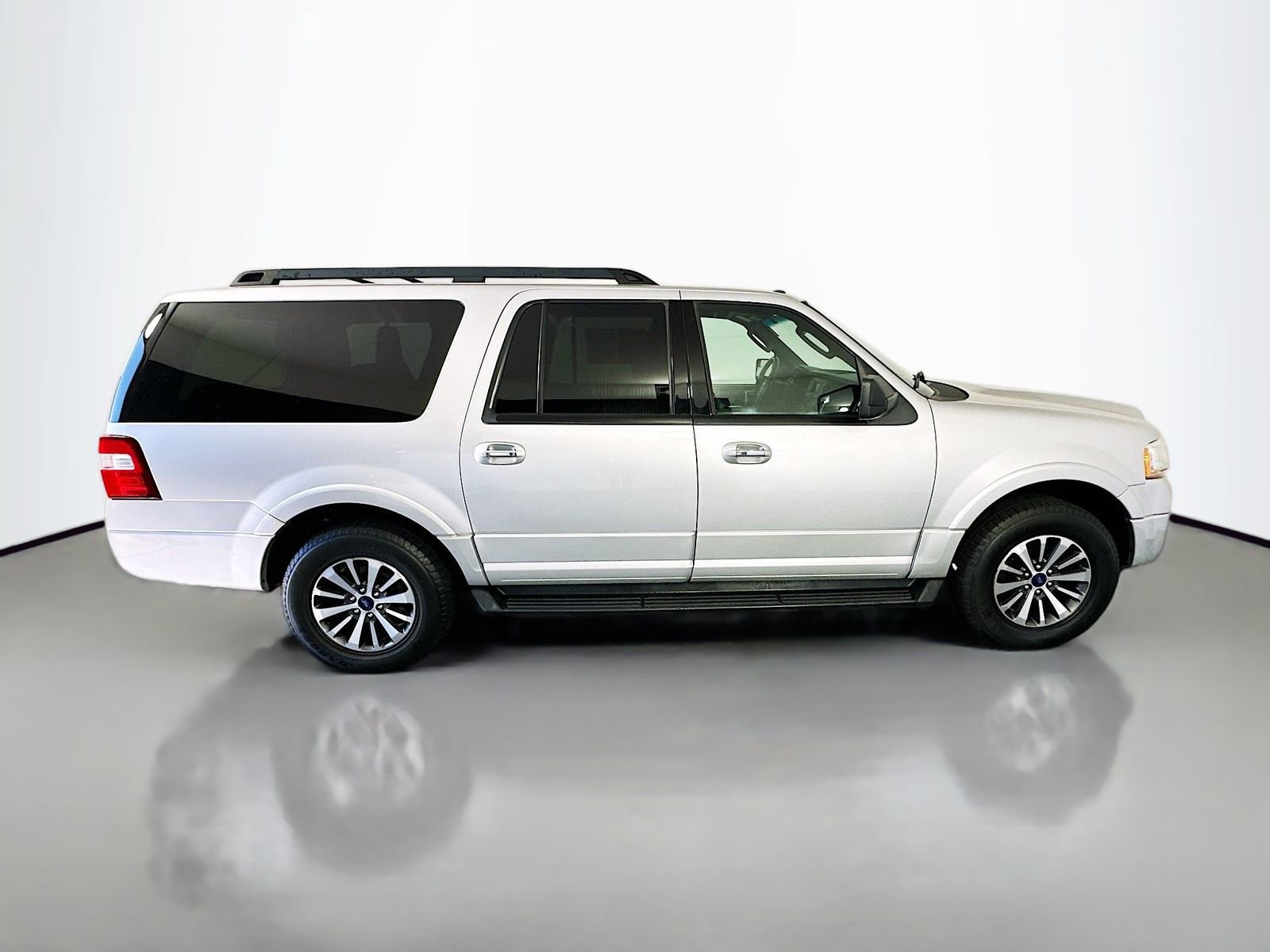 Used 2017 Ford Expedition EL XLT AWD/4WD image 8