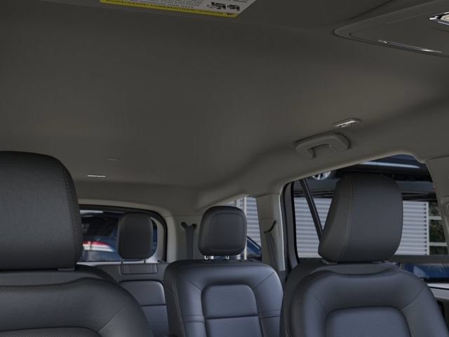 New 2026 Lincoln Aviator AWD w/ Jet Appearance Package image 24