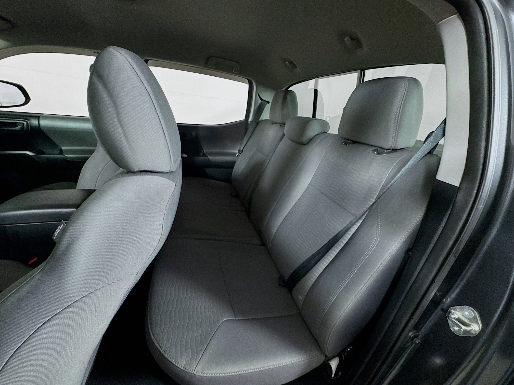 Certified 2016 Toyota Tacoma SR5 w/ SR5 Appearance Package (SN) image 17