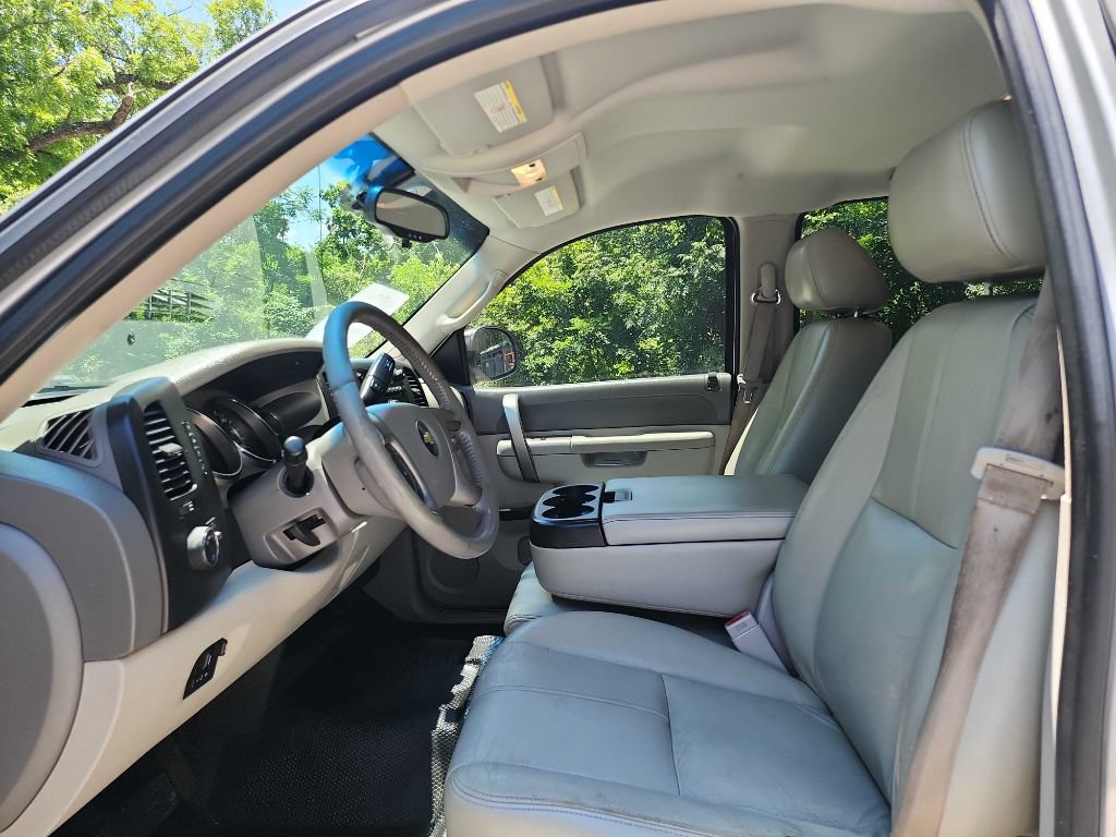 Used 2014 Chevrolet Silverado 2500 LT AWD/4WD image 17