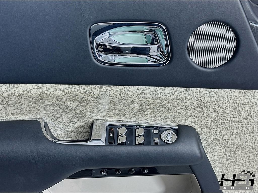Used 2015 Rolls-Royce Wraith image 14