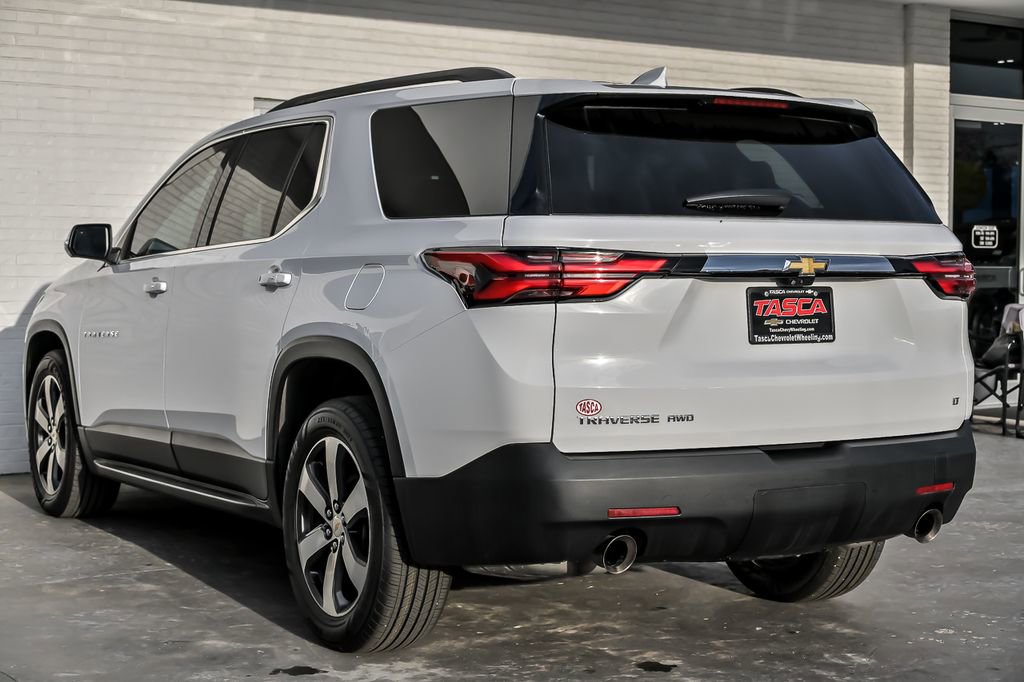 Used 2023 Chevrolet Traverse LT w/ LT Premium Package AWD/4WD image 9
