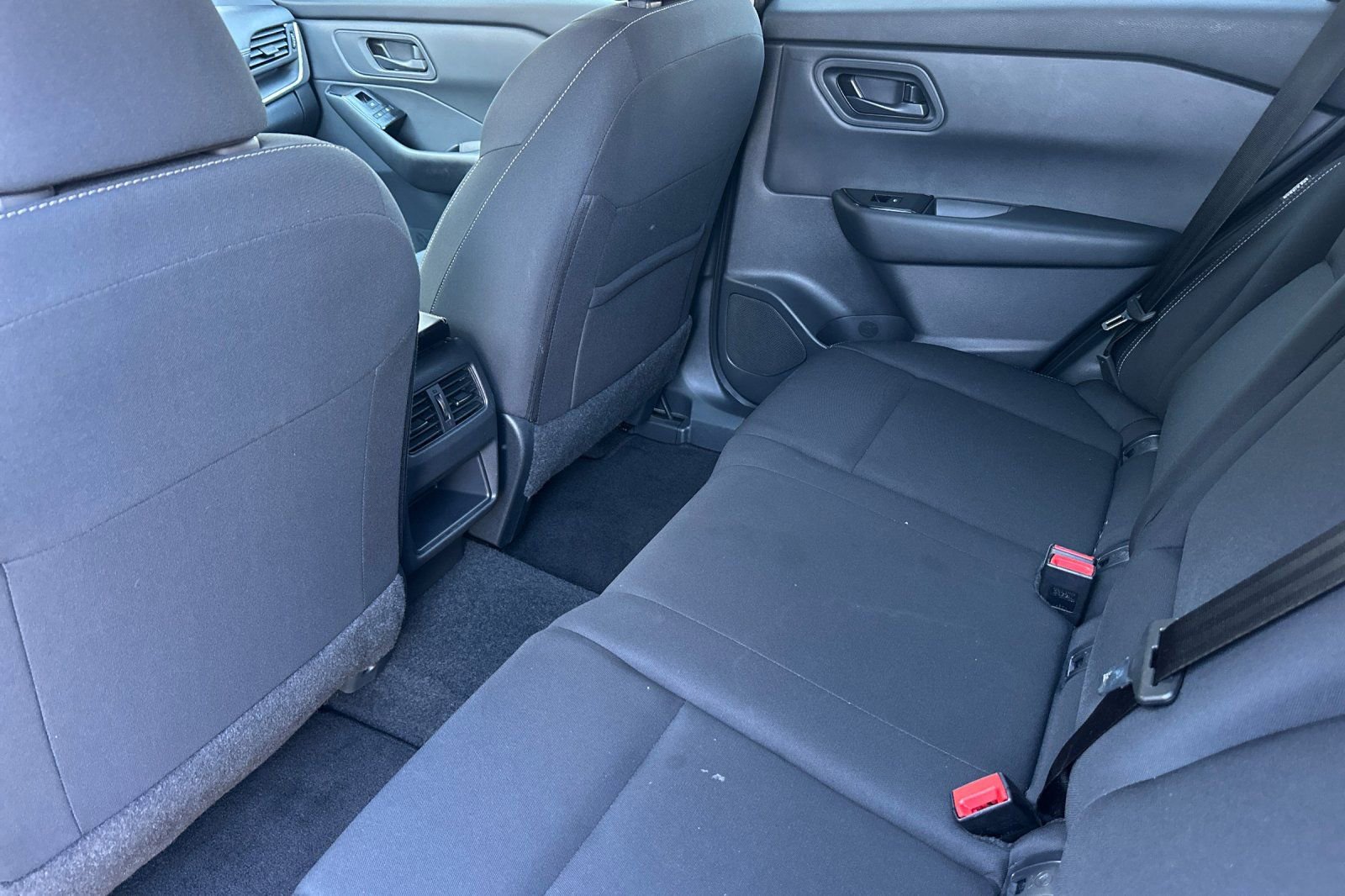 Certified 2025 Nissan Rogue S FWD image 13