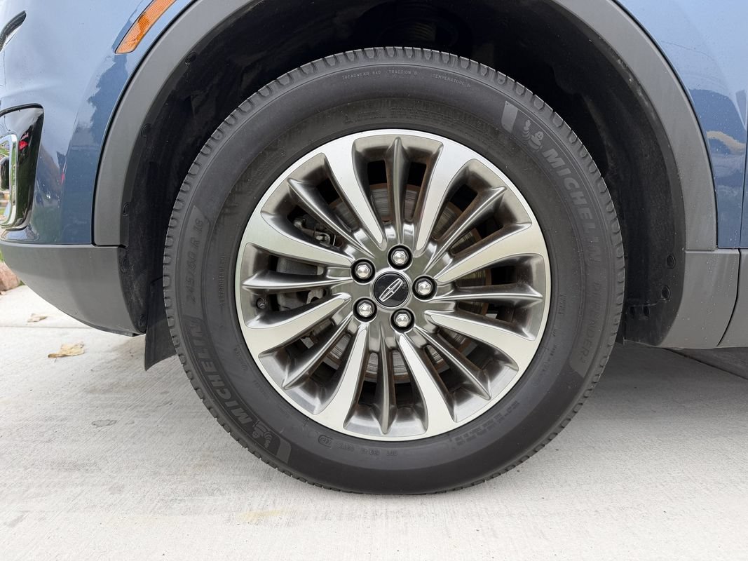 Used 2019 Lincoln Nautilus Select AWD/4WD image 42