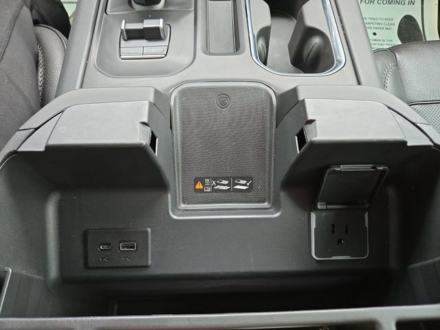 Used 2022 GMC Sierra 1500 Denali AWD/4WD image 23