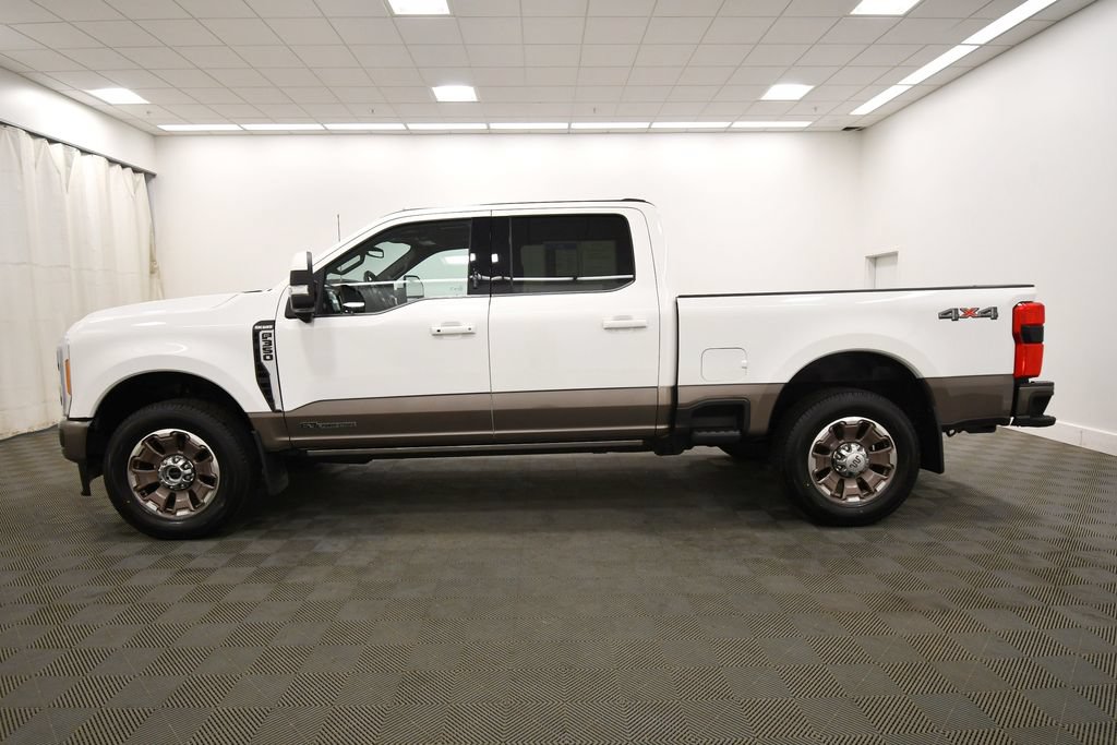Used 2023 Ford F350 King Ranch AWD/4WD image 4