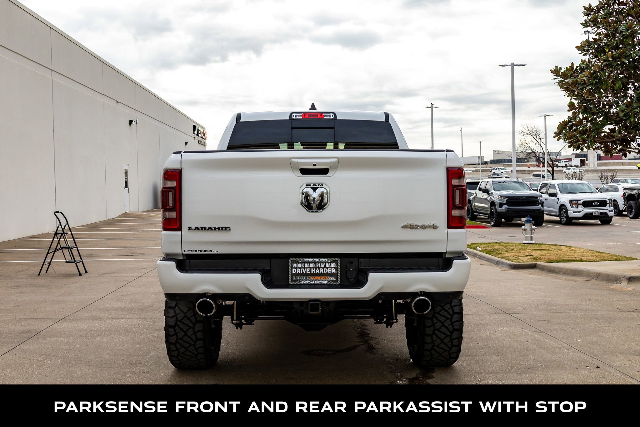Used 2023 RAM 1500 Laramie AWD/4WD image 8