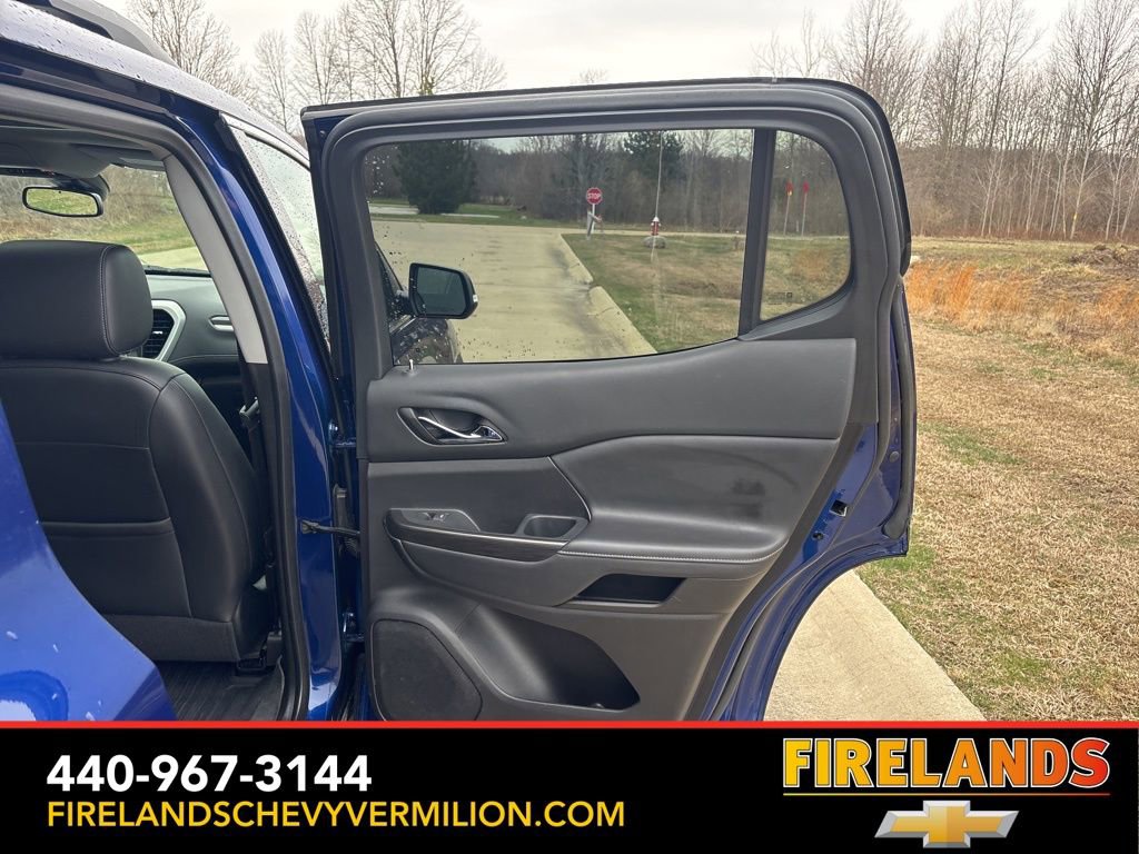 Used 2023 GMC Acadia SLT w/ Technology Package image 43