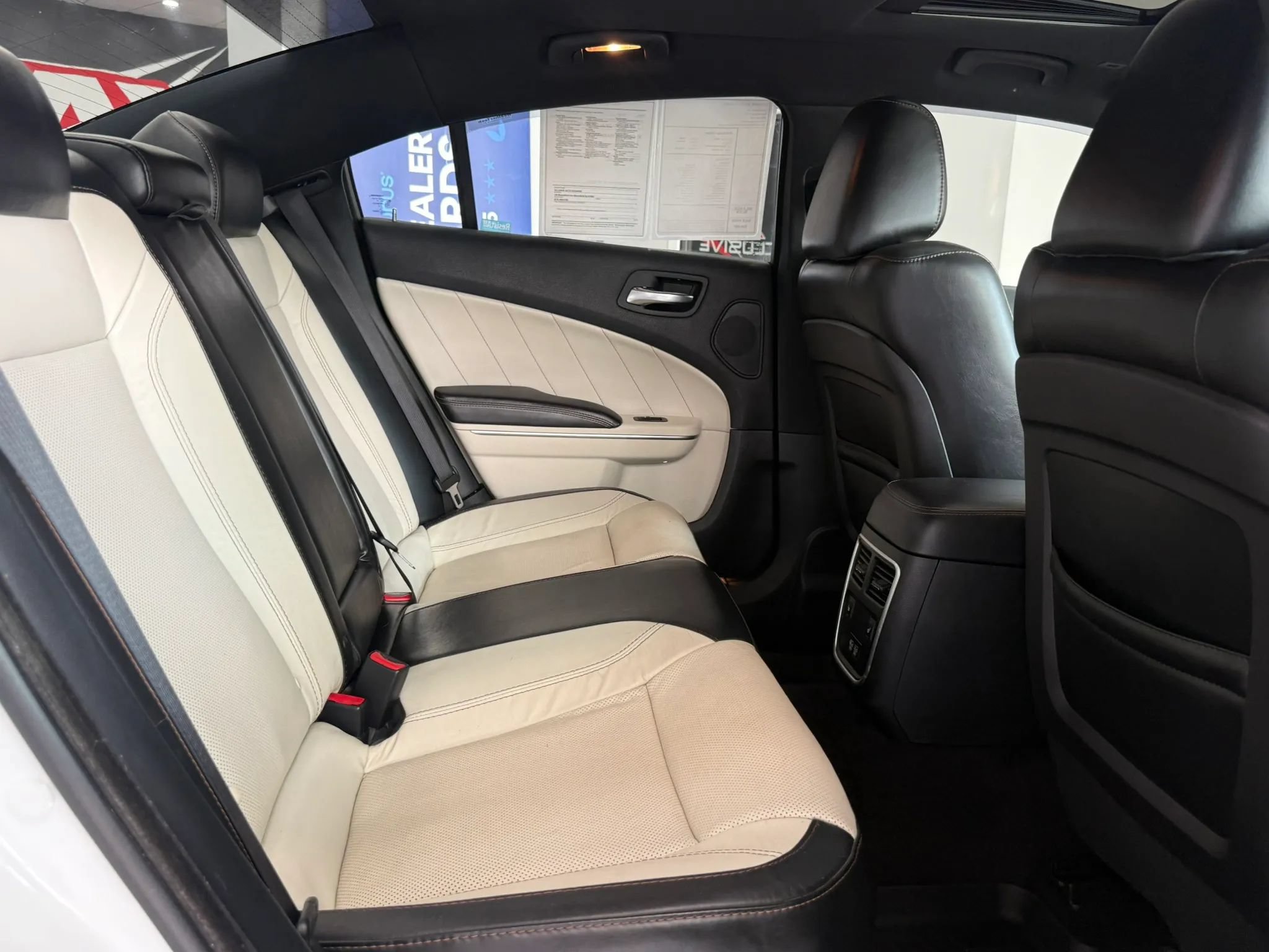 Used 2018 Dodge Charger GT AWD/4WD image 28