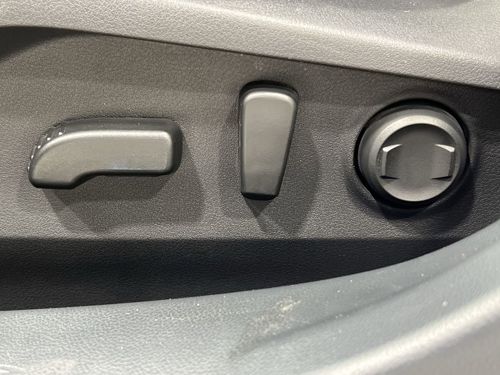 Used 2020 Subaru Outback Limited XT w/ Popular Package #2 image 12