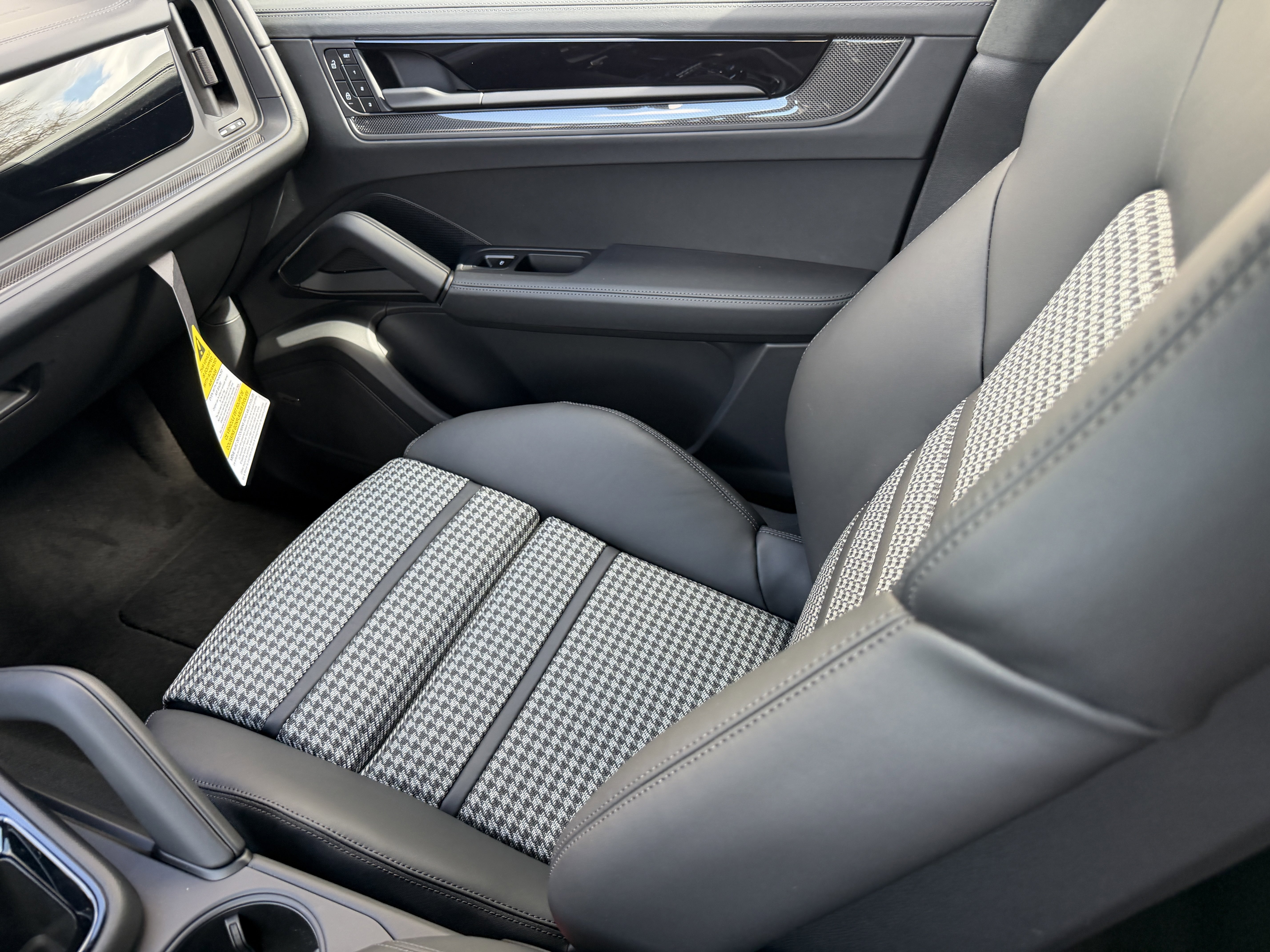 New 2026 Porsche Cayenne GTS image 20