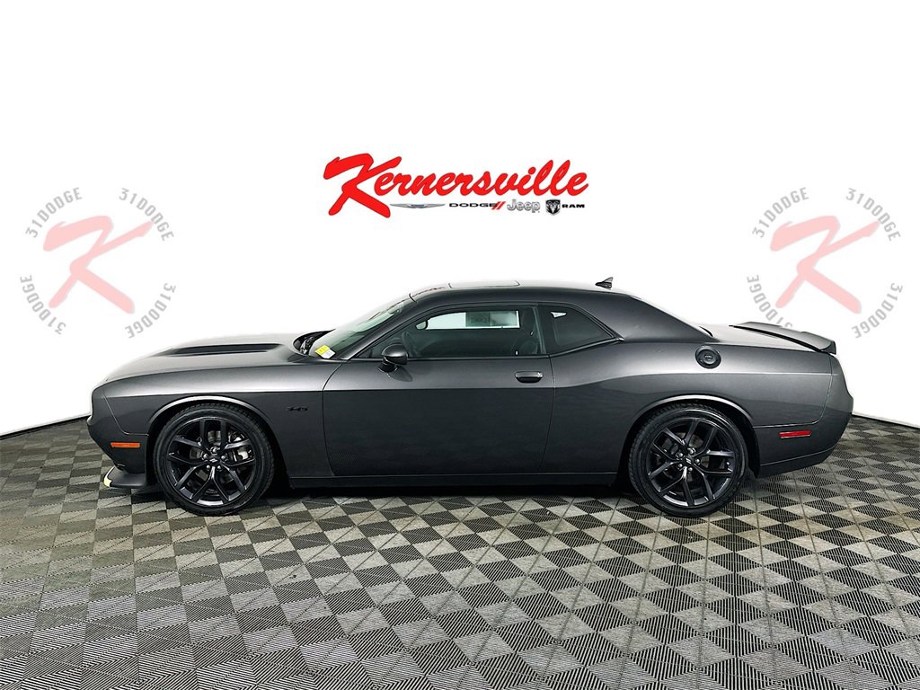 Used 2023 Dodge Challenger R/T w/ Plus Package image 4
