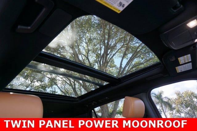 Certified 2022 Ford Expedition Max Platinum image 6