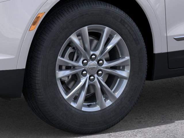 New 2026 Cadillac XT5 Luxury w/ LPO, Floor Liner Package AWD/4WD image 9
