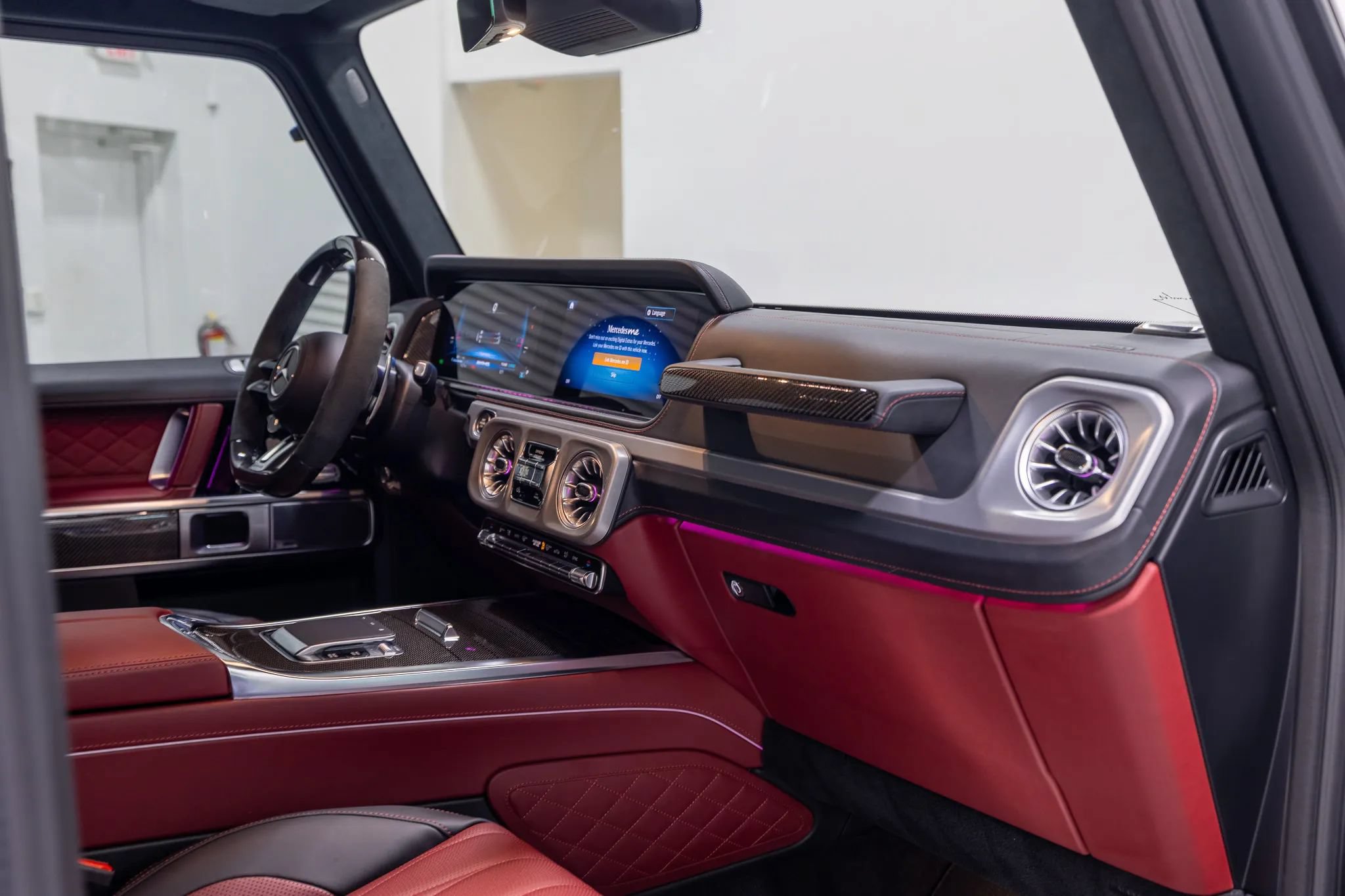 Used 2025 Mercedes-Benz G 63 AMG 4MATIC image 31