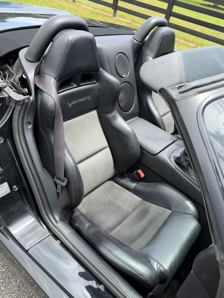 Used 2003 Dodge Viper SRT-10 RWD image 22