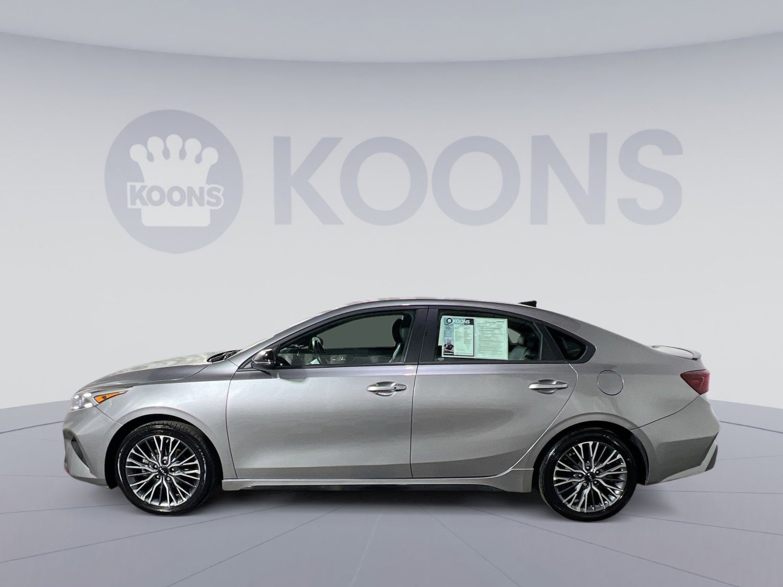 Used 2024 Kia Forte GT-Line image 2