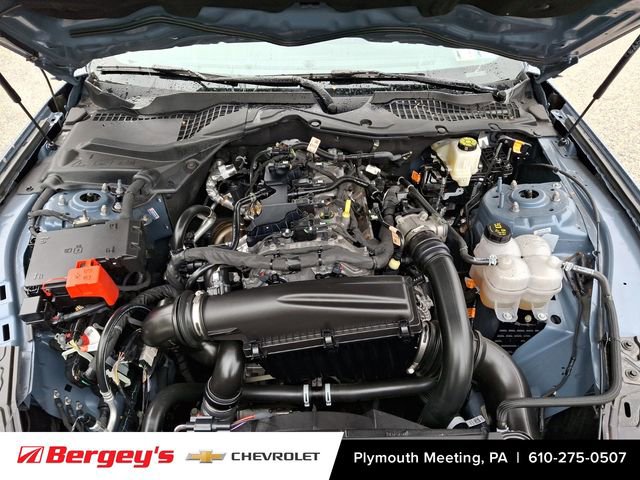 Used 2025 Ford Mustang Coupe RWD image 31
