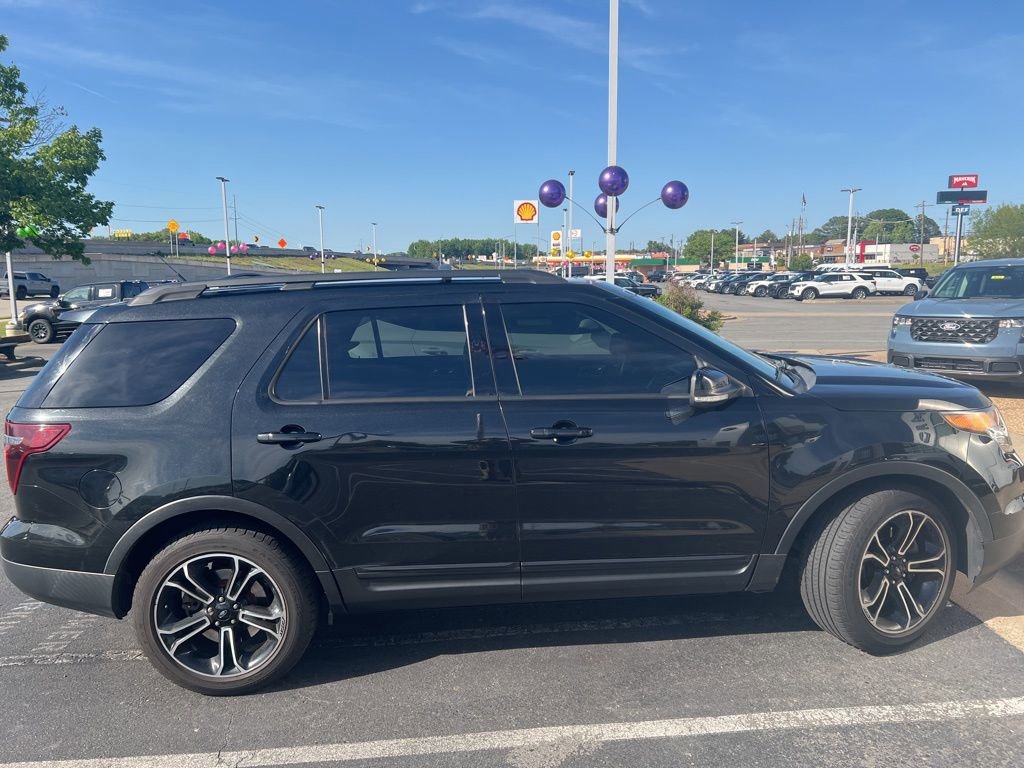 Used 2015 Ford Explorer Sport w/ Equipment Group 401A AWD/4WD image 7