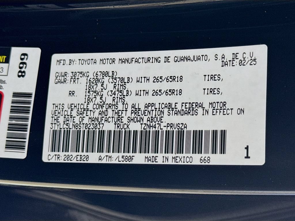 Certified 2025 Toyota Tacoma Limited AWD/4WD image 28