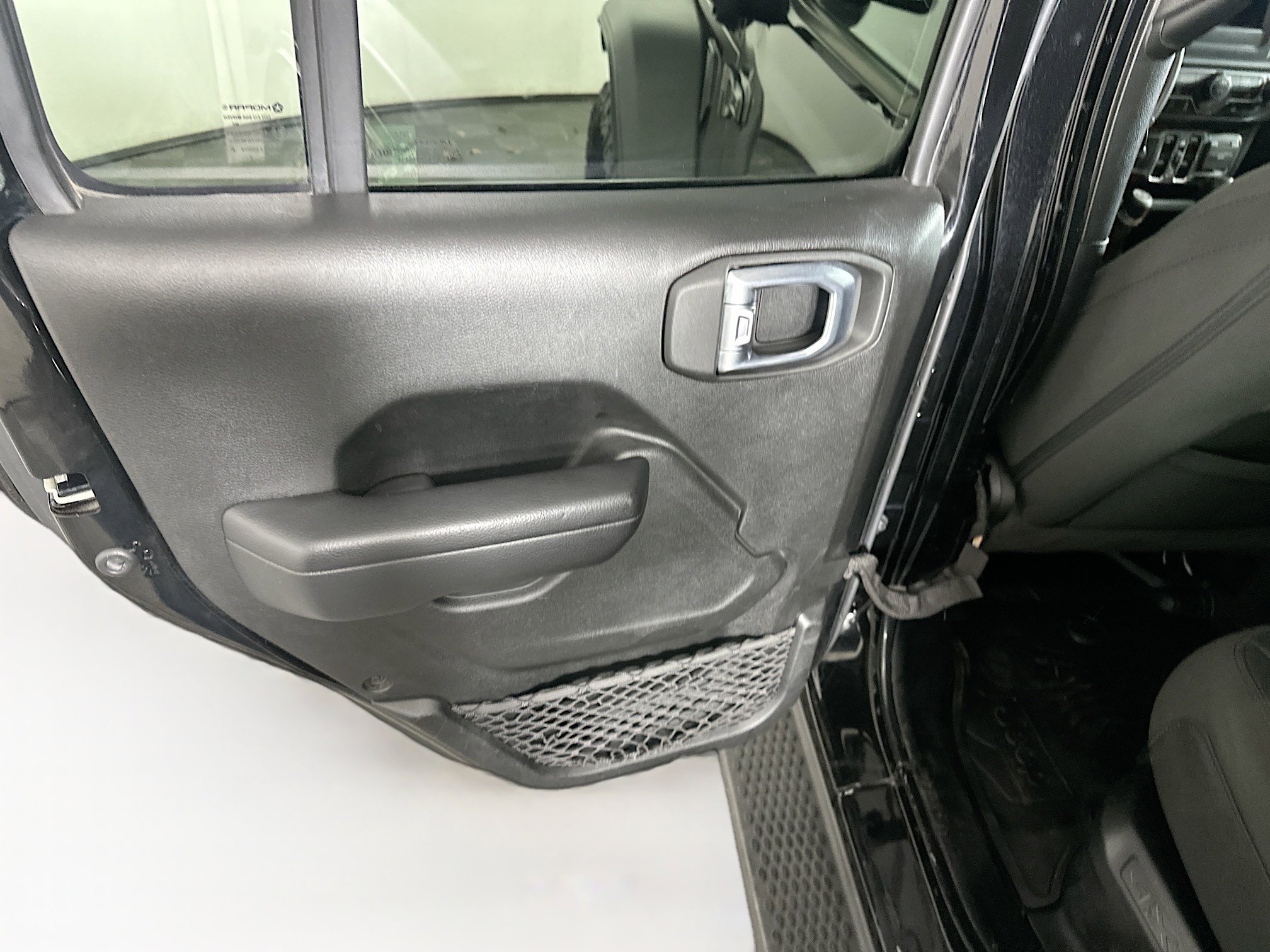 Used 2023 Jeep Wrangler Unlimited w/ Convenience Group image 26