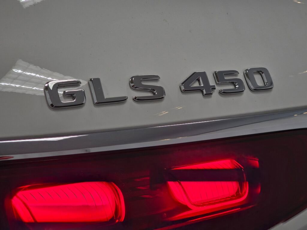 New 2026 Mercedes-Benz GLS 450 4MATIC image 24