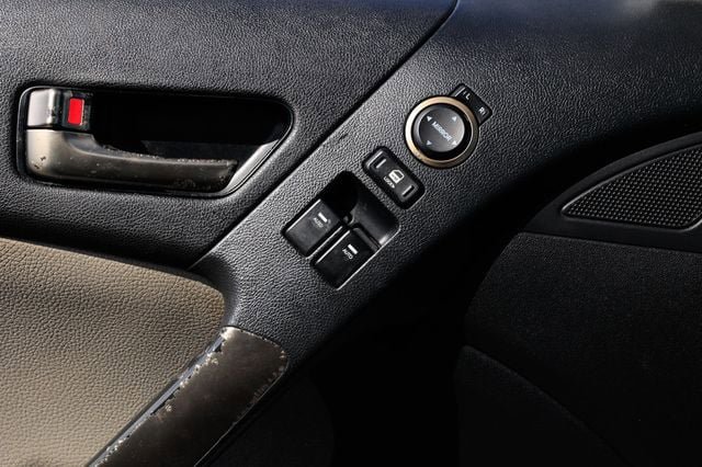 Used 2015 Hyundai Genesis 3.8 RWD image 44