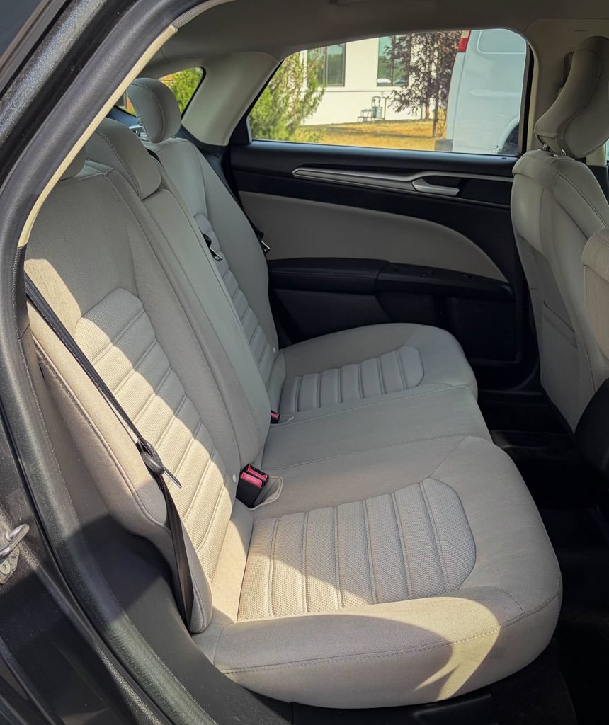 Used 2018 Ford Fusion S FWD image 23