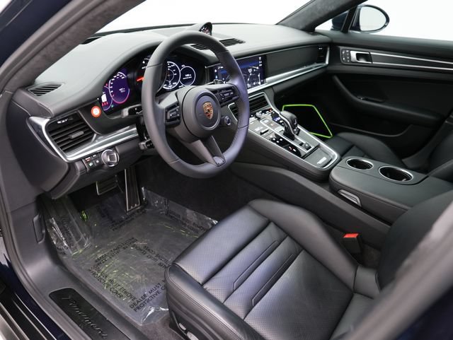 Certified 2023 Porsche Panamera GTS AWD/4WD image 4