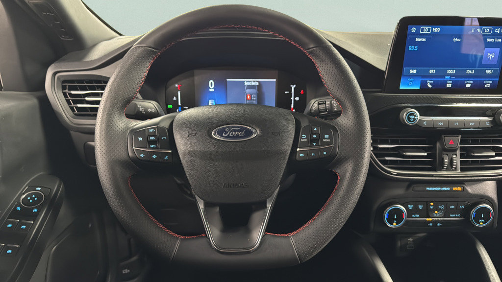 Used 2025 Ford Escape ST-Line AWD/4WD image 36