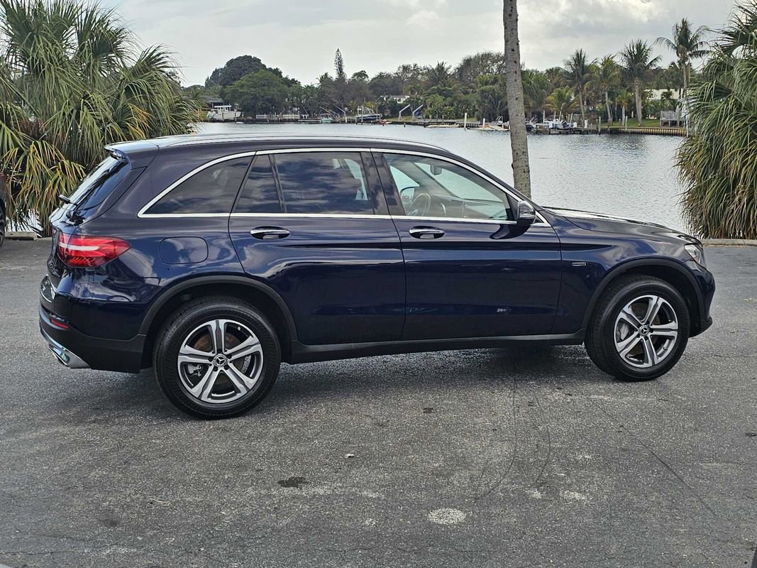 Used 2019 Mercedes-Benz GLC 350e 4MATIC image 15