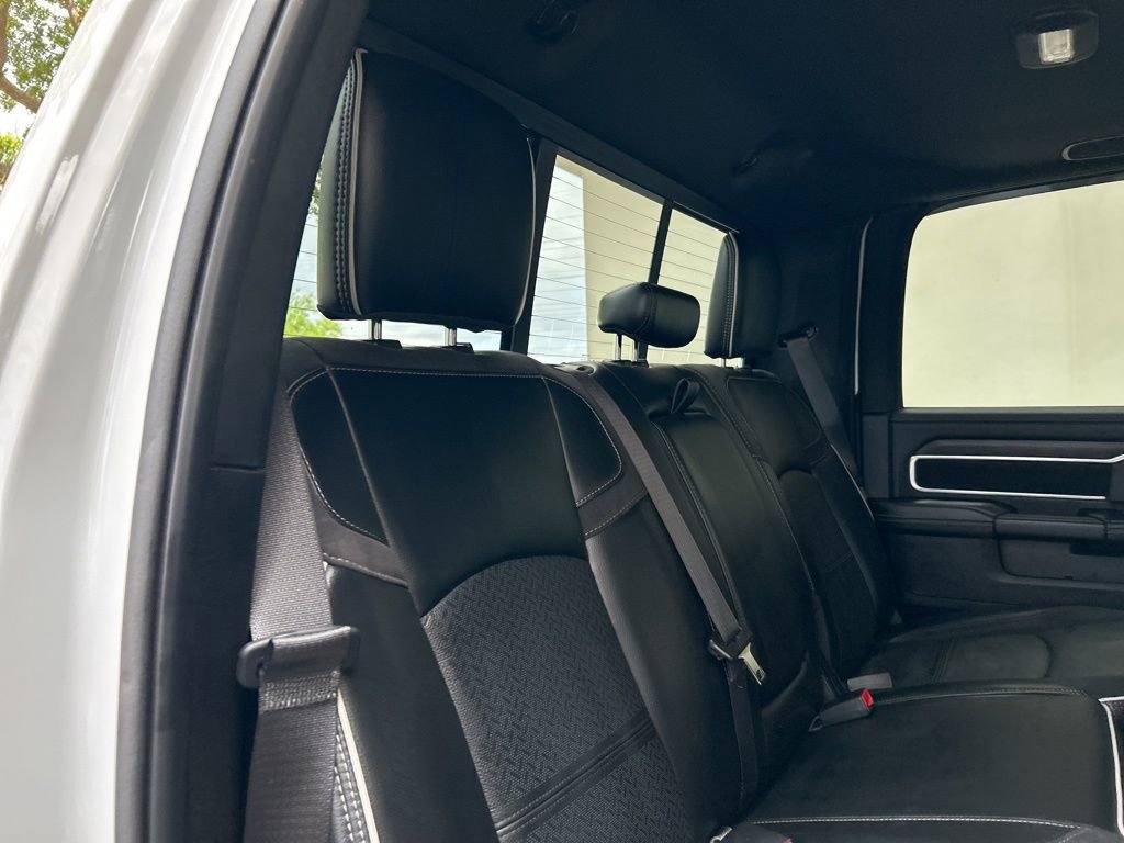 Used 2025 RAM 3500 Laramie AWD/4WD image 31