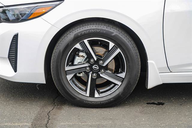 Used 2024 Nissan Sentra SV image 9
