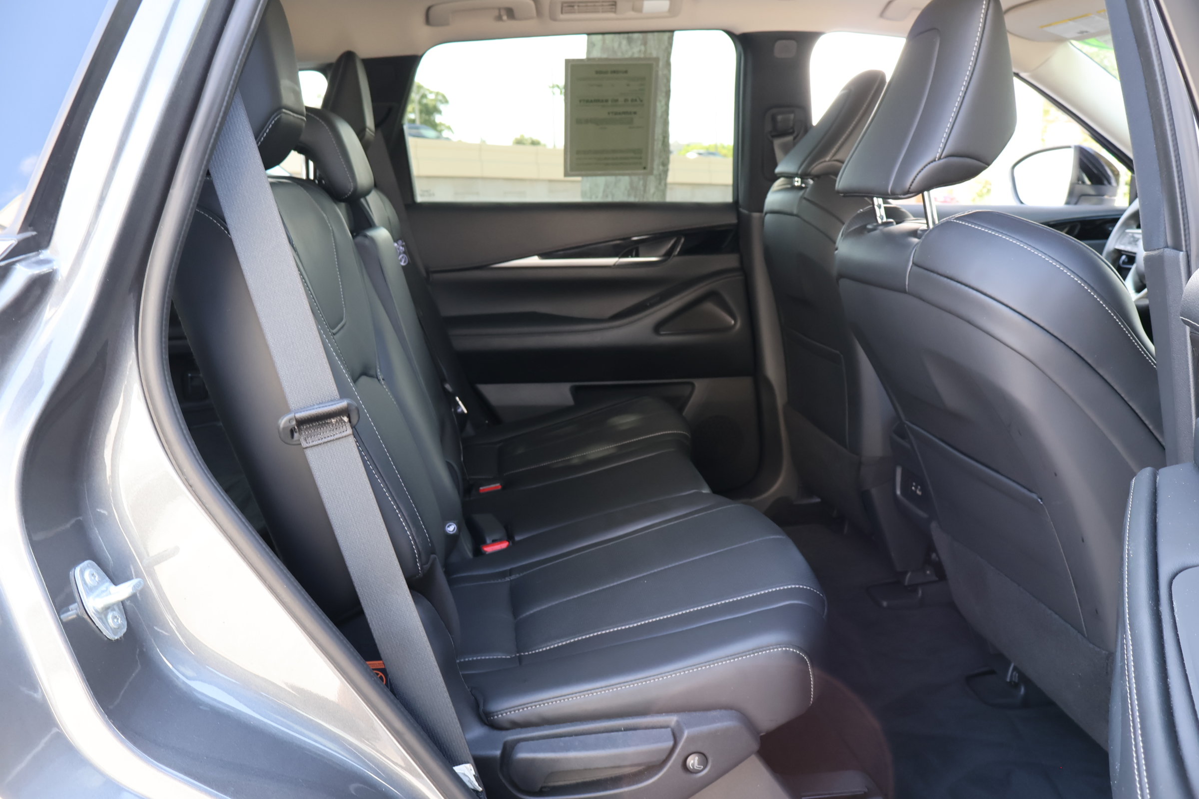Certified 2025 INFINITI QX60 Pure FWD image 24