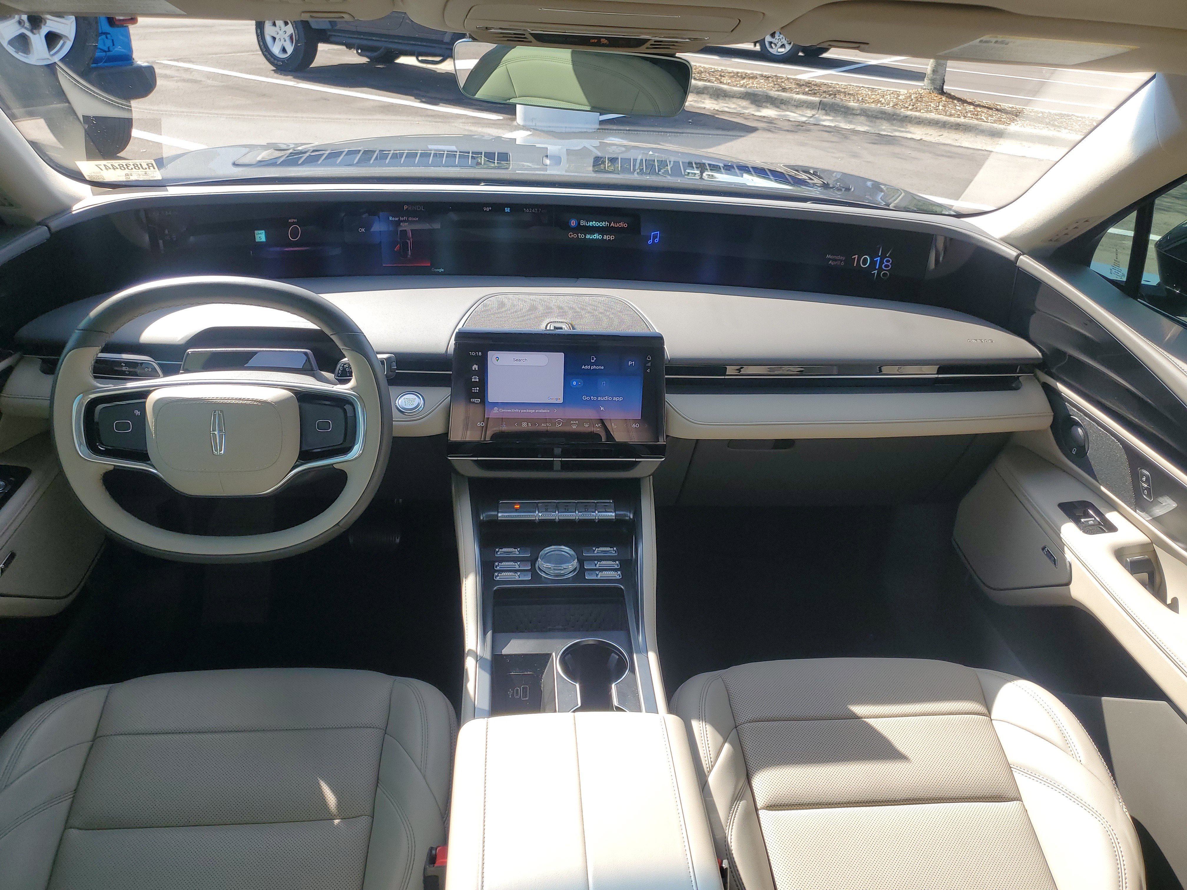 Used 2024 Lincoln Nautilus Premier w/ Equipment Group 102A image 14