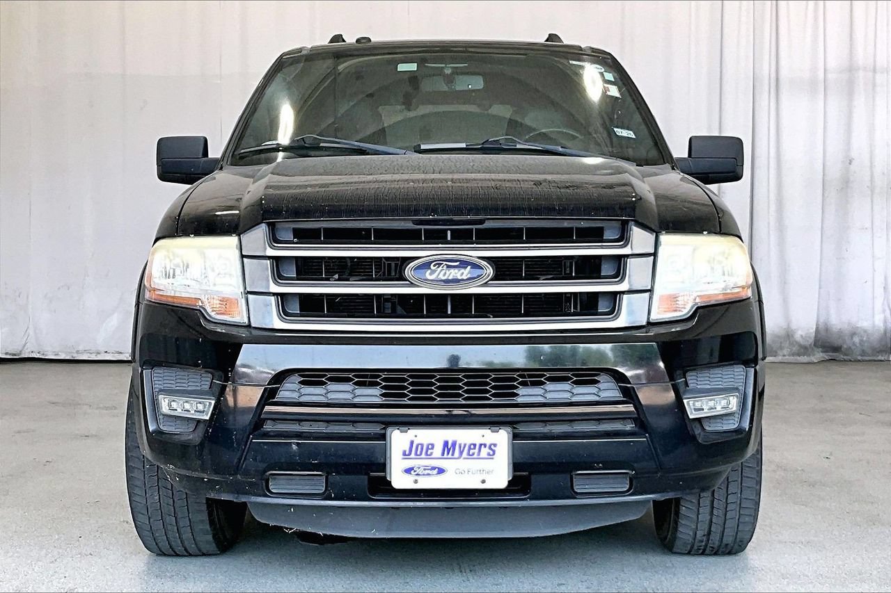Used 2016 Ford Expedition XLT RWD image 3