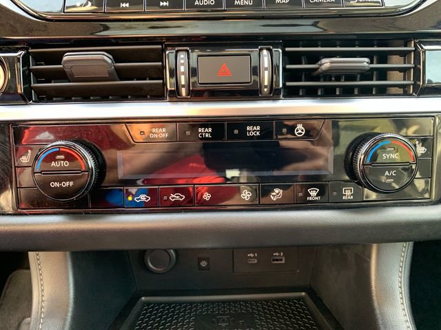 Used 2023 Nissan Pathfinder SL w/ SL Premium Package image 29