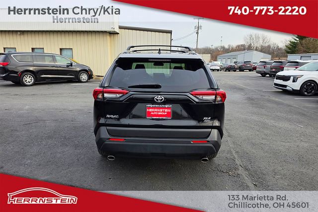 Used 2023 Toyota RAV4 XLE w/ Convenience Package image 29