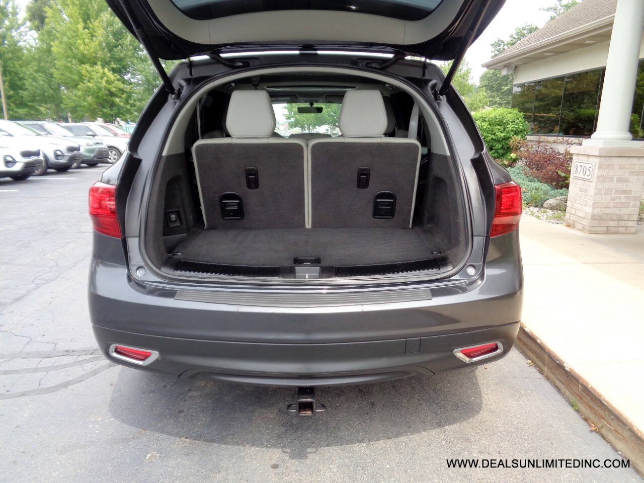 Used 2016 Acura MDX w/ AcuraWatch Plus Package AWD/4WD image 23