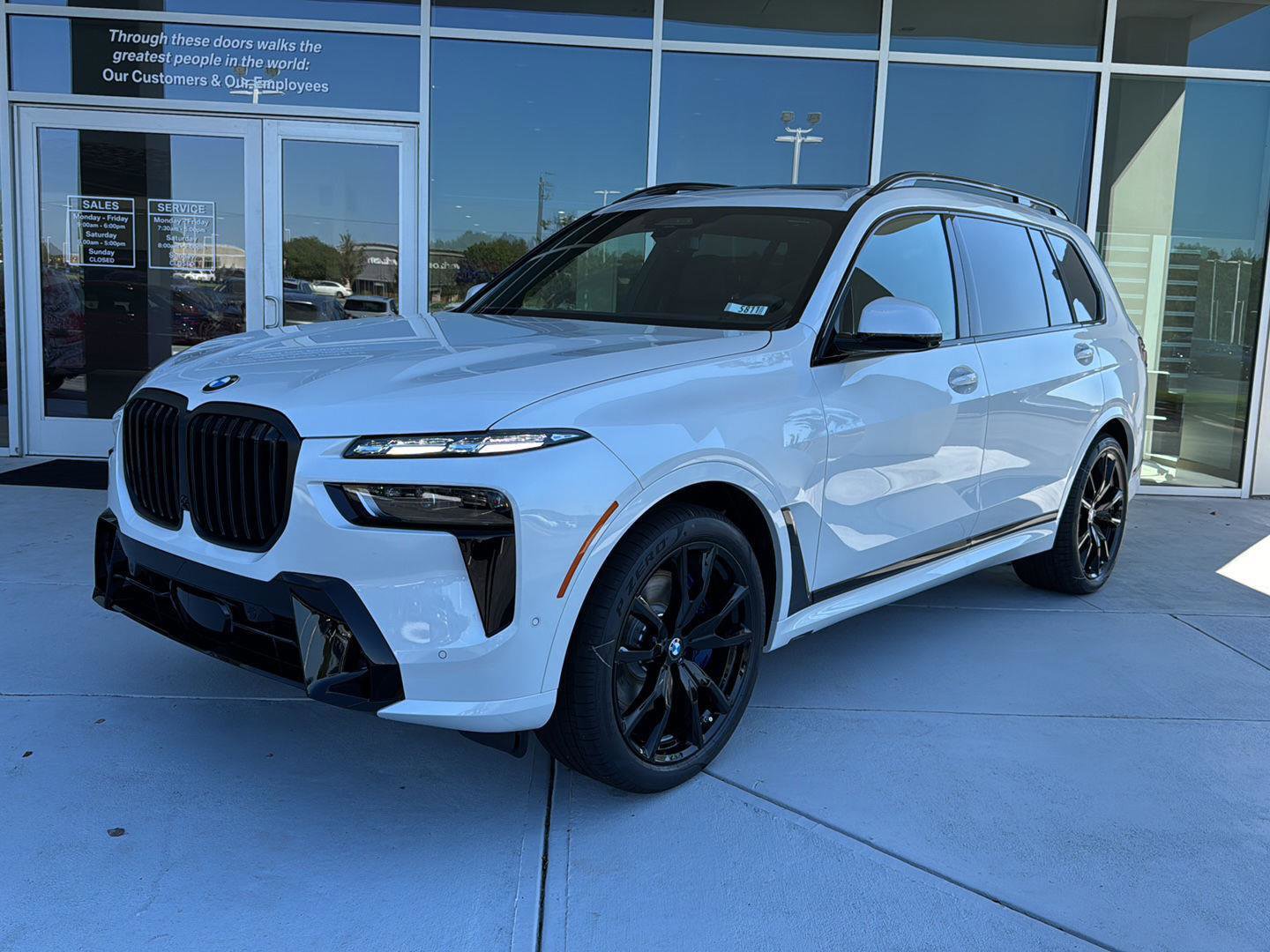 New 2026 BMW X7 xDrive40i w/ M Sport Package video 1