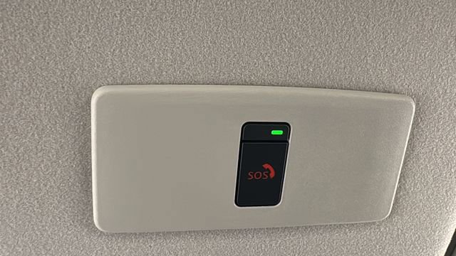 New 2025 Nissan Versa SR w/ Trunk Package image 28