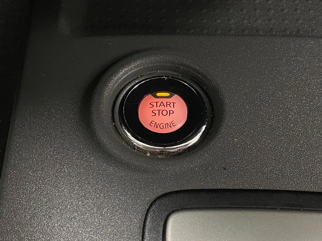 Used 2020 Nissan Frontier SV w/ Midnight Edition Floor Mats image 26