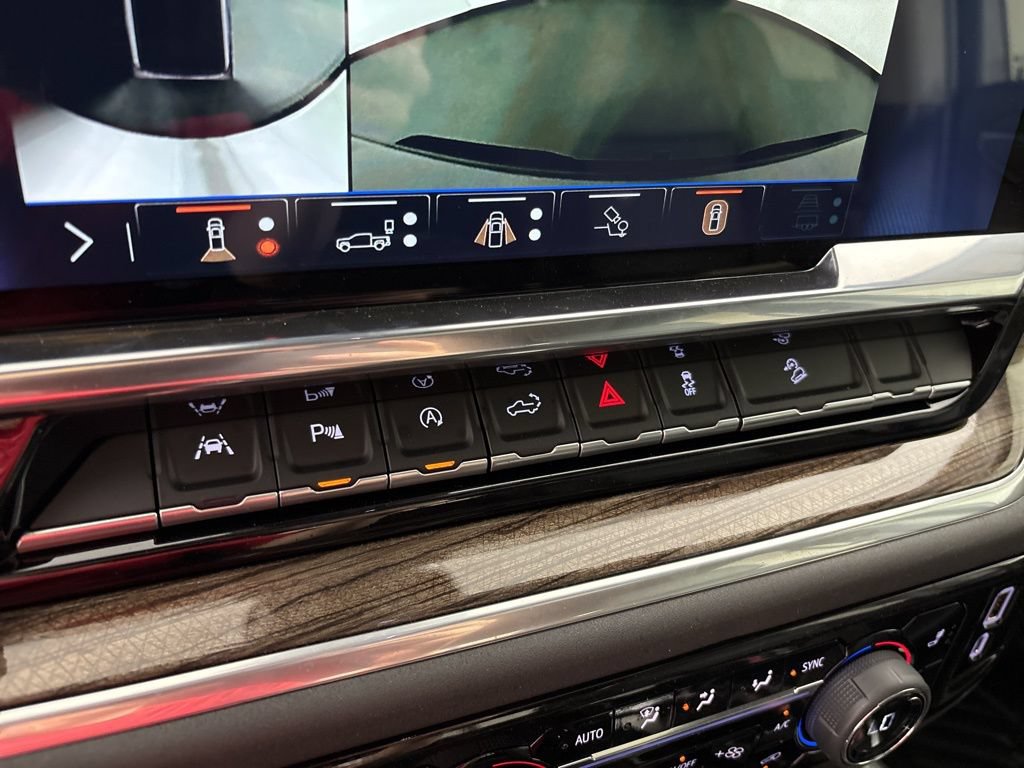 Used 2026 Chevrolet Silverado 1500 LT Trail Boss w/ LT Trail Boss Premium Package AWD/4WD image 39
