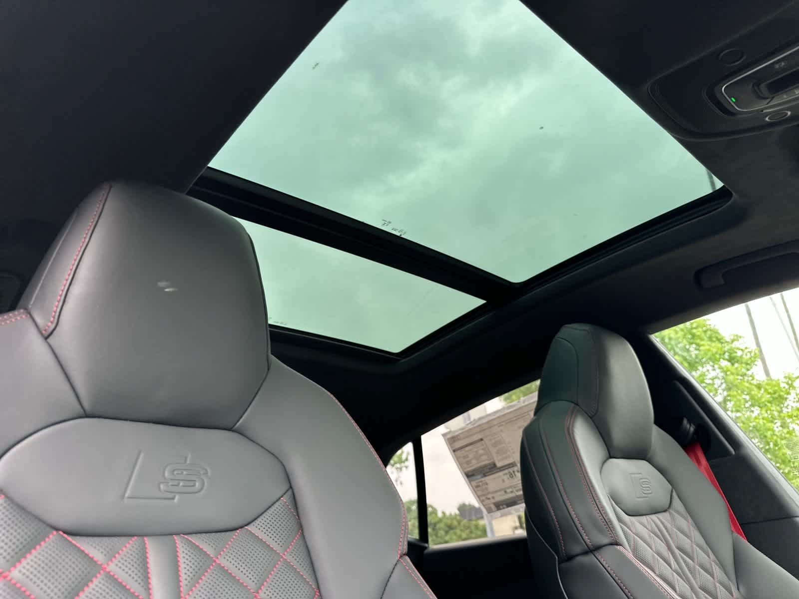 New 2026 Audi SQ8 Prestige AWD/4WD image 17