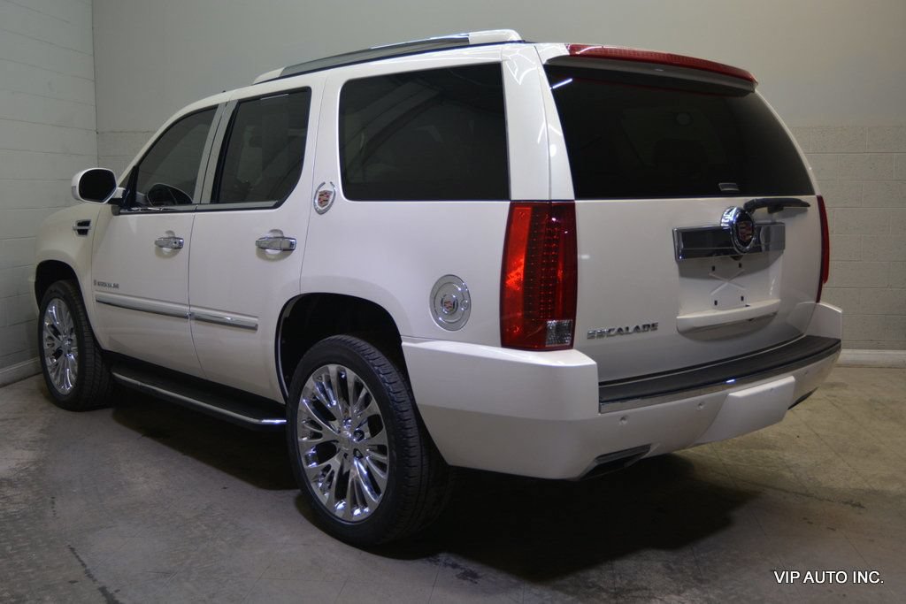 Used 2007 Cadillac Escalade AWD w/ Information Package image 5