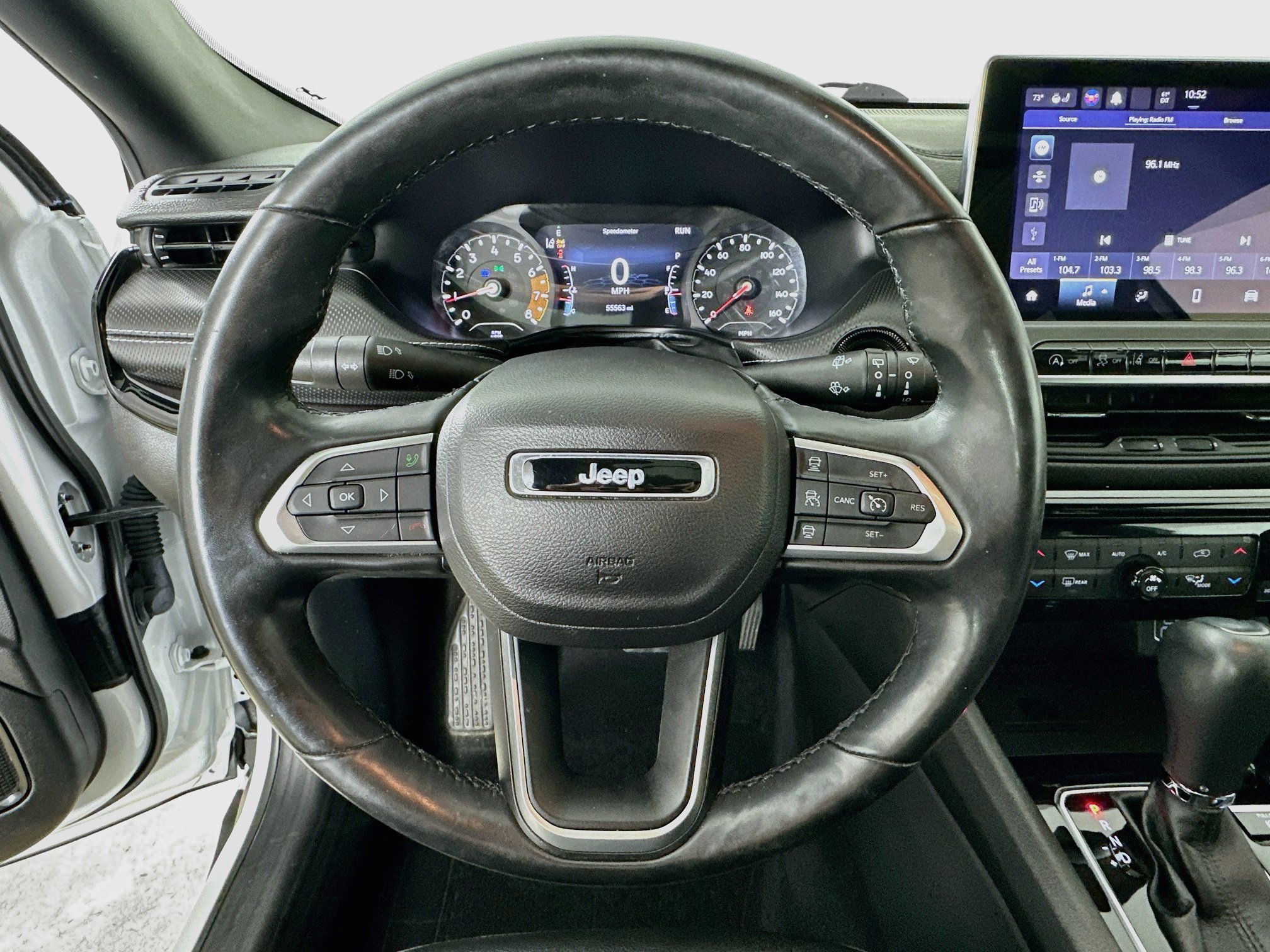 Used 2022 Jeep Compass Latitude w/ Sun and Sound Group AWD/4WD image 11