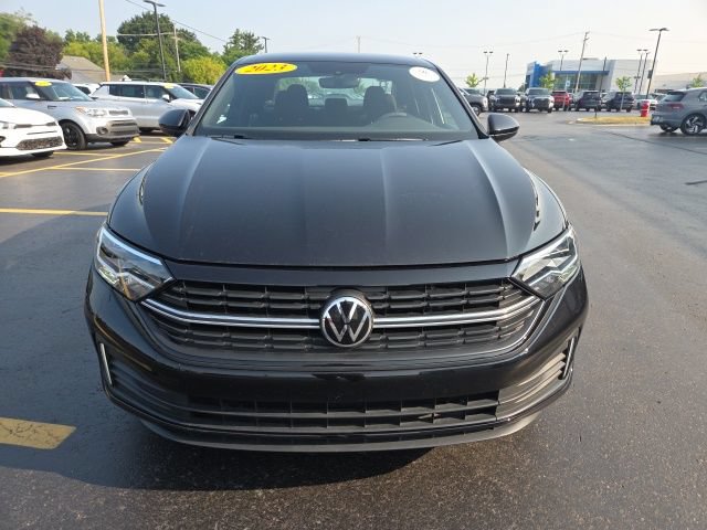 Certified 2023 Volkswagen Jetta Sport FWD image 2
