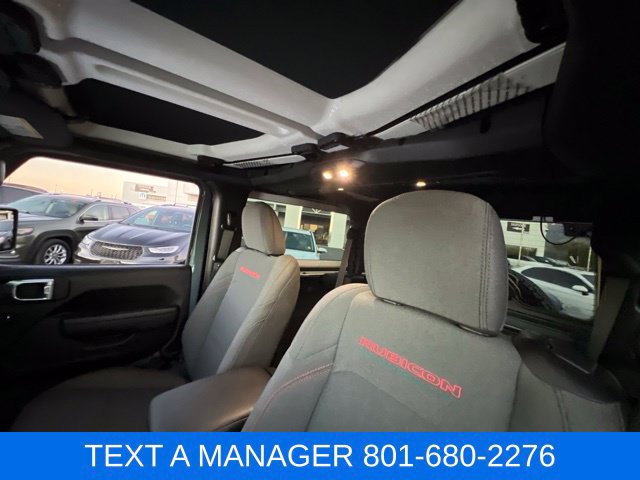 Used 2024 Jeep Wrangler Rubicon w/ Convenience Group AWD/4WD image 32