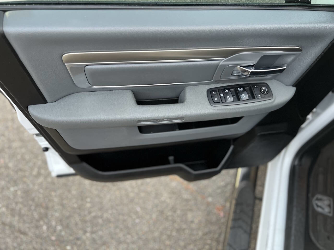 Used 2019 RAM 1500 Classic SLT w/ Protection Group AWD/4WD image 21